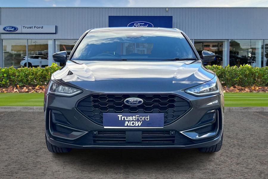Ford FOCUS Photo autoimg-b62540bff9289a8943bbdd09b2351d580f8b5262.jpg