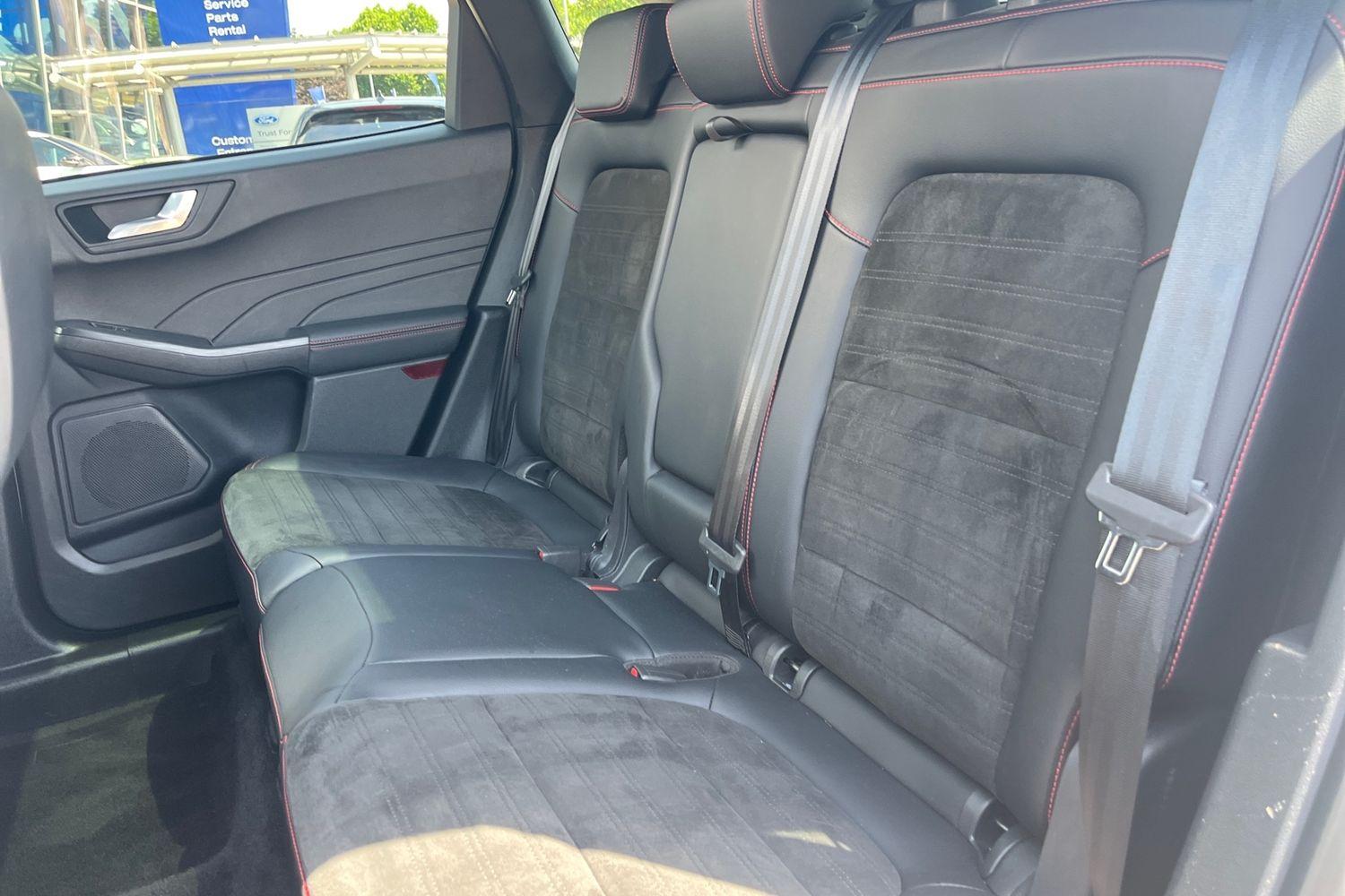 Ford KUGA Photo 19