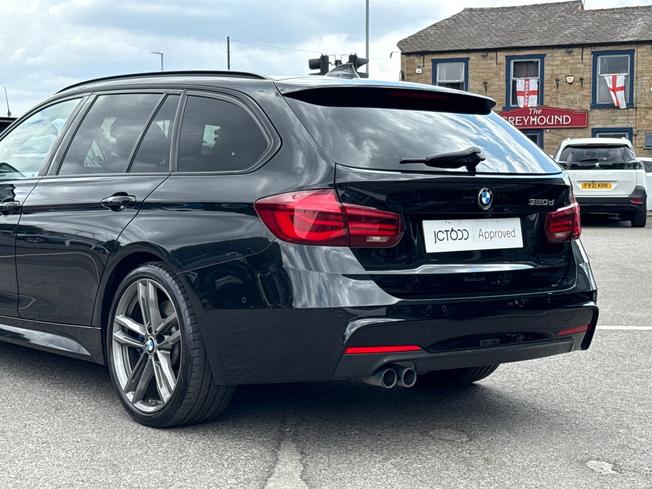 BMW 3 Series Photo 35