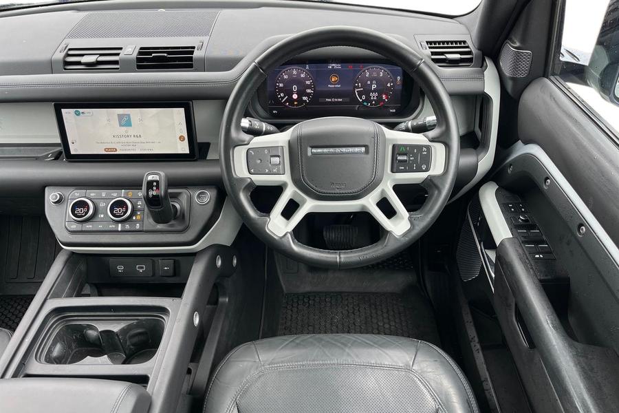 Land Rover Defender 110 Photo autoimg-b6281167a74492251c02488ca6029ad143963124.jpg