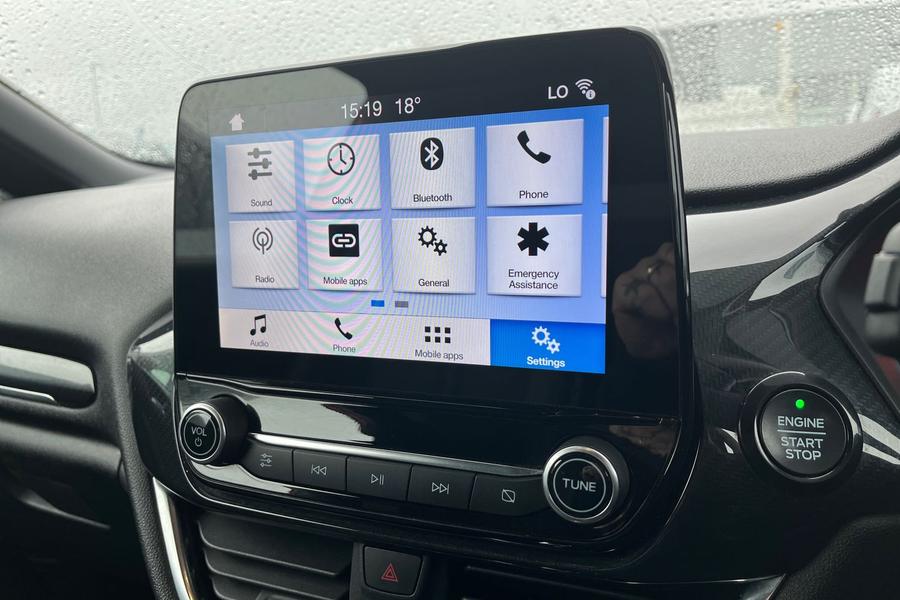 Ford Fiesta Photo autoimg-b6299892f890a3bcbda86d0955a75c7a75cad0c7.jpg