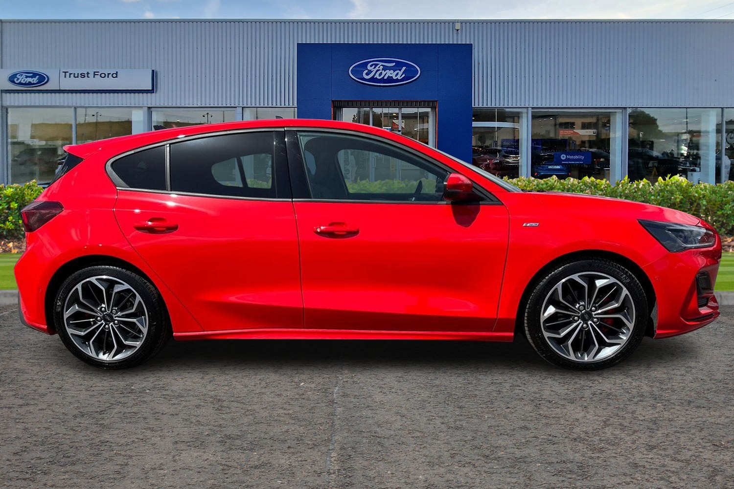 Ford Focus Photo 2