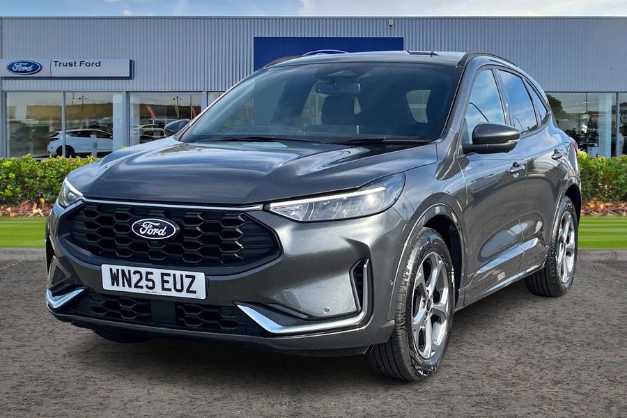 Ford Kuga Photo autoimg-b62d7c5b8e48bbc7d8c8d34a7b216baa41d428b3.jpg