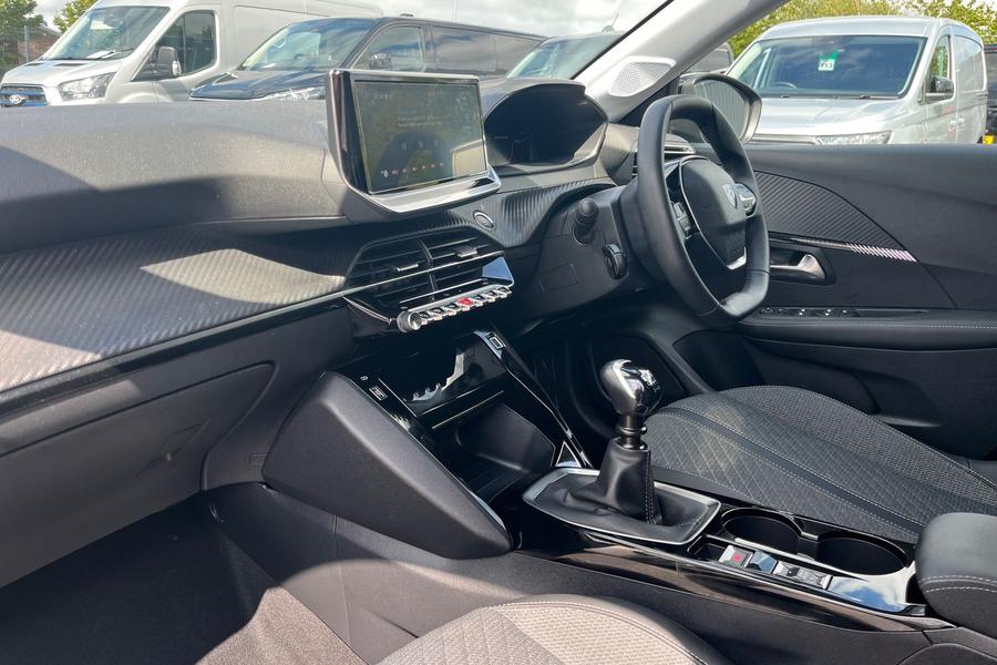 Peugeot 208 Photo autoimg-b62f9385e239475d67de959e7e70a5a1aad5133a.jpg