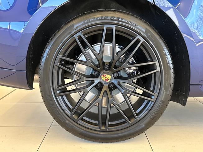 PORSCHE Macan Photo 24