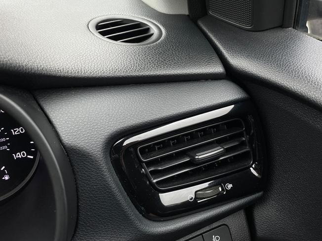 KIA Rio Photo 35
