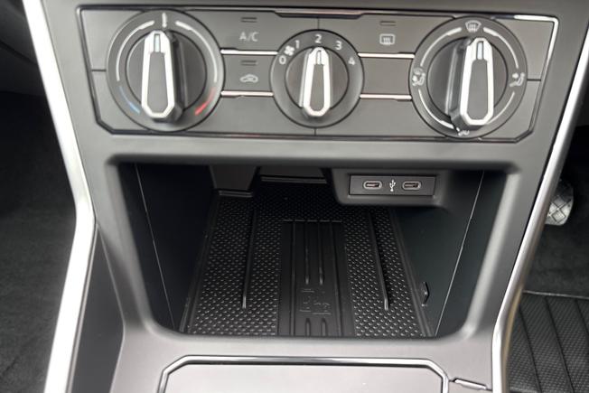 VOLKSWAGEN  Polo Photo 31