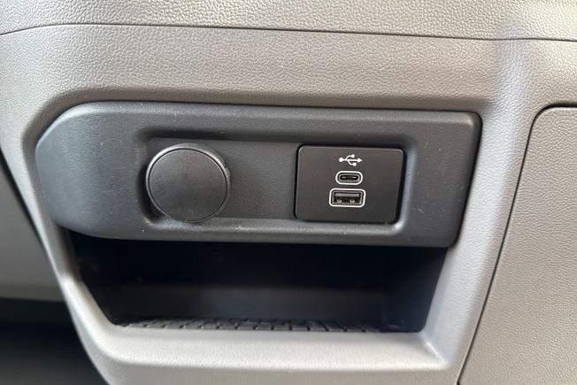 Volkswagen Transporter Photo 45