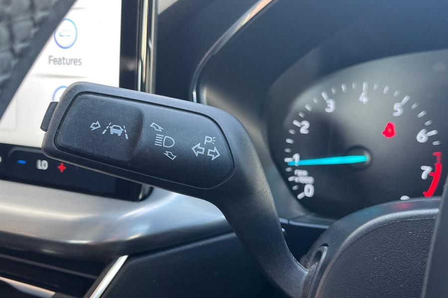 Ford Focus Photo autoimg-b63c48c973c9ddd7e219f43135a86b423b82be16.jpg