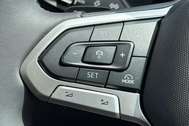 VOLKSWAGEN Tayron Photo 16