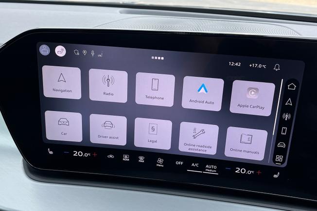 Audi  Q3 SUV Photo 13