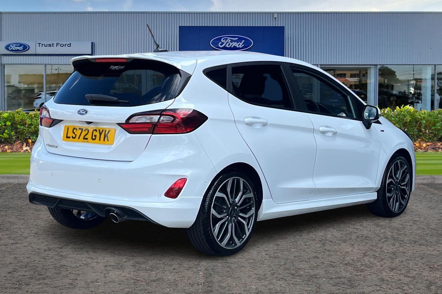 Ford Fiesta Photo 3