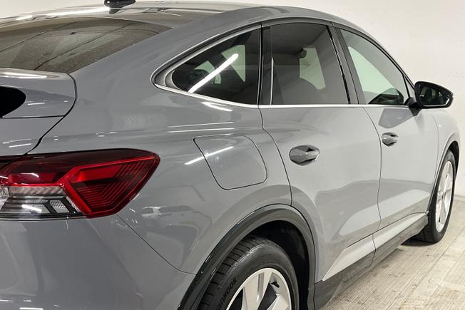 AUDI Q4 E-Tron Photo 36