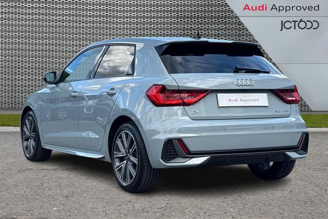 AUDI A1 Photo 3