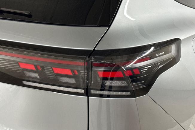 VOLKSWAGEN Tiguan Photo 18