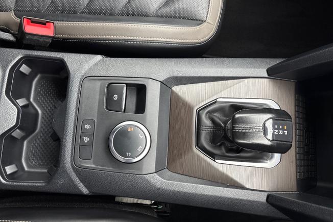 VOLKSWAGEN Amarok Photo 22