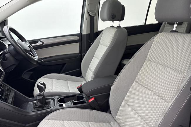 VOLKSWAGEN Touran Photo 35
