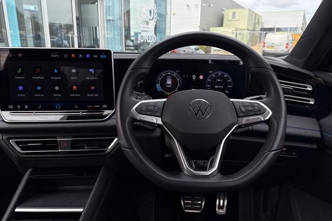 VOLKSWAGEN Tiguan Photo 11