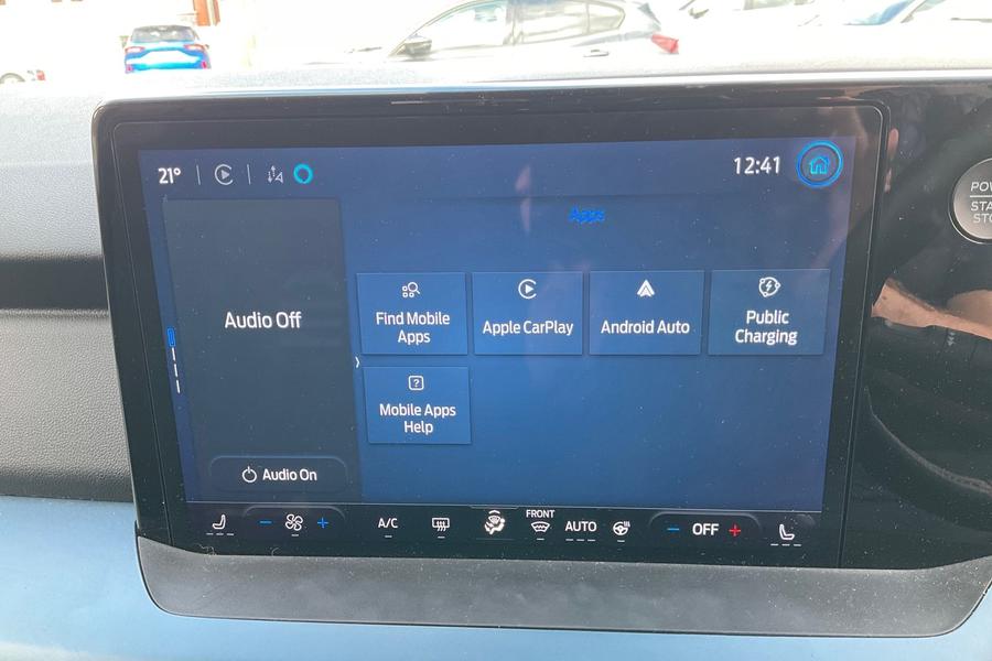 Ford E-Tourneo Courier Photo autoimg-b64c6030e0c316ecdcd30c4754cbdc8cce325b7a.jpg