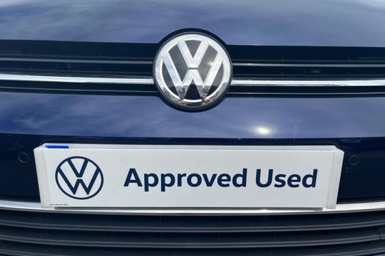 Volkswagen Golf Photo autoimg-b65382565c925fe7bbb728cf69bd59580fcbbff6.jpg