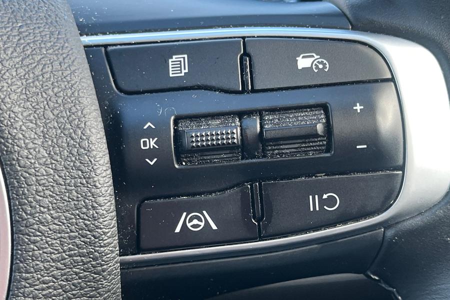 Kia SPORTAGE Photo autoimg-b65477f7f4dbf2699daed99b4b55711196bafd0e.jpg