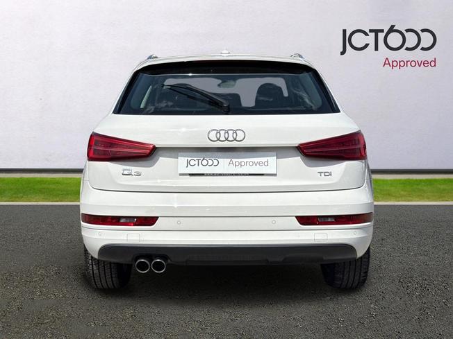AUDI Q3 Photo 7