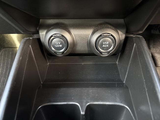 SUZUKI Swift Photo 36
