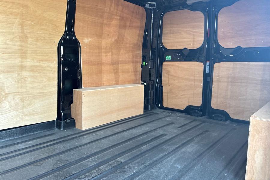 Ford TRANSIT CUSTOM Photo autoimg-b667372fdcd472868b3565f835b6591f838fcdab.jpg