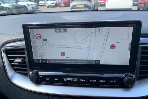 Kia XCEED Photo autoimg-b66838bb6dd2078bbf8976d5ce6baca2624906e9.jpg
