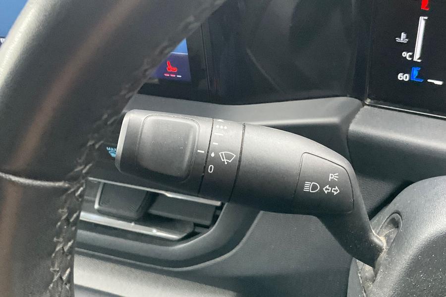 Ford TRANSIT CUSTOM Photo autoimg-b6689fd889f0a1eaf49154c2aa4f2f242c1f2636.jpg