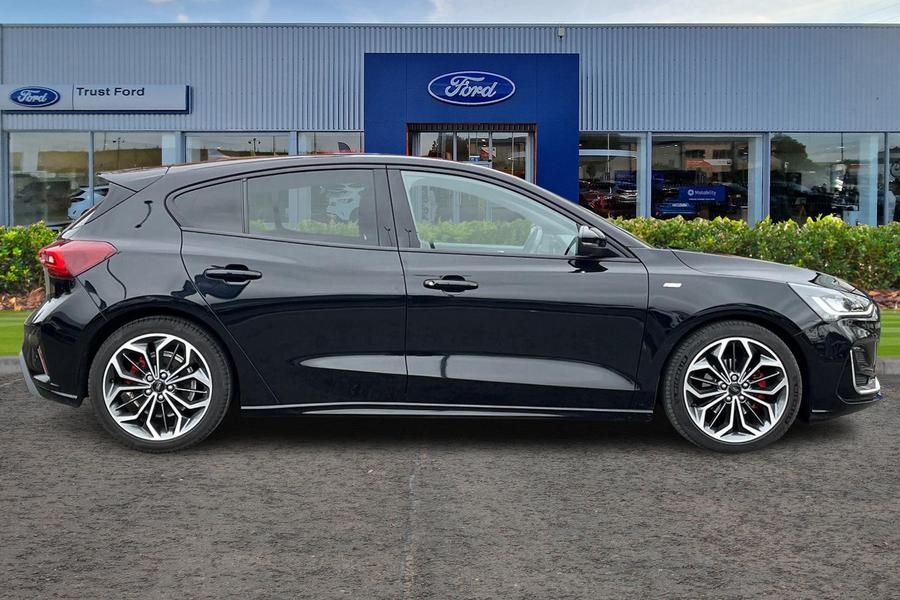 Ford FOCUS Photo autoimg-b6696060d3e97e0cb8dc0ac431411b6b340794ba.jpg