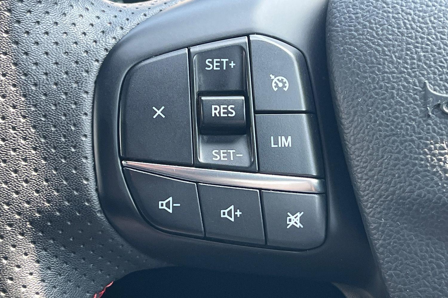 Ford Kuga Photo 25