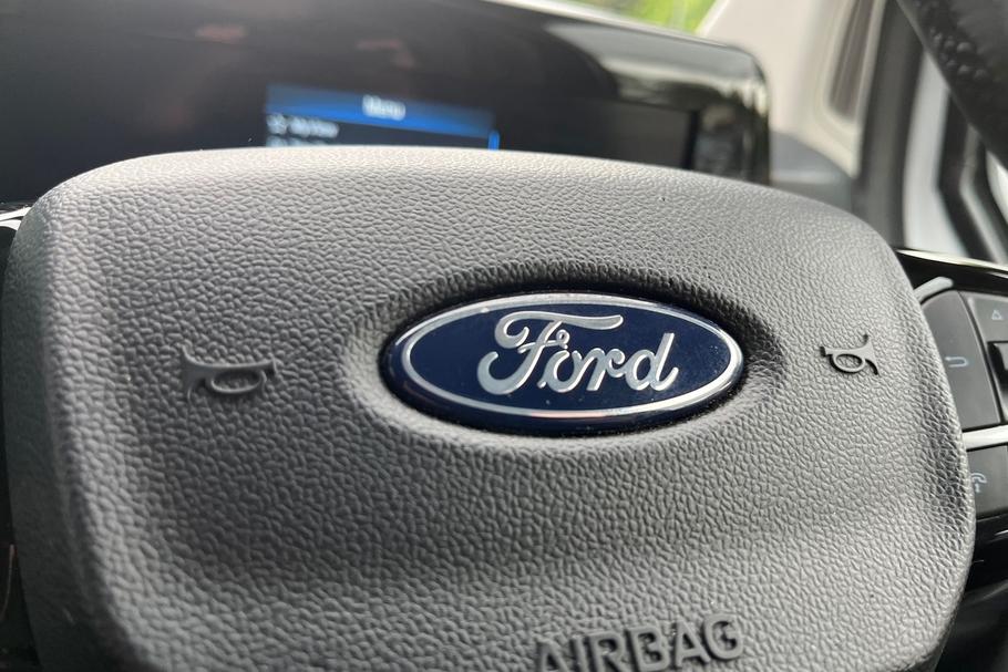 Used Ford TRANSIT CUSTOM FY25YGU 37
