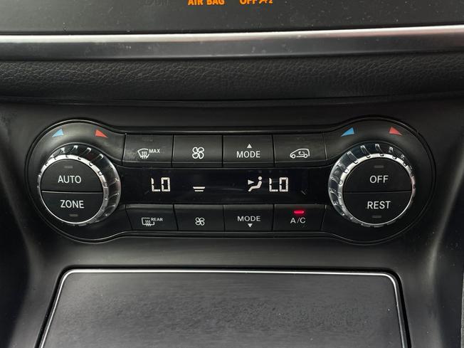 MERCEDES-BENZ GLA Photo 46