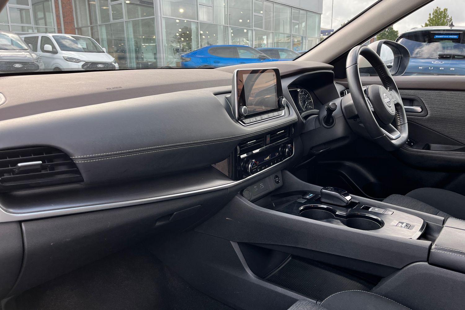 Nissan X-TRAIL Photo 17