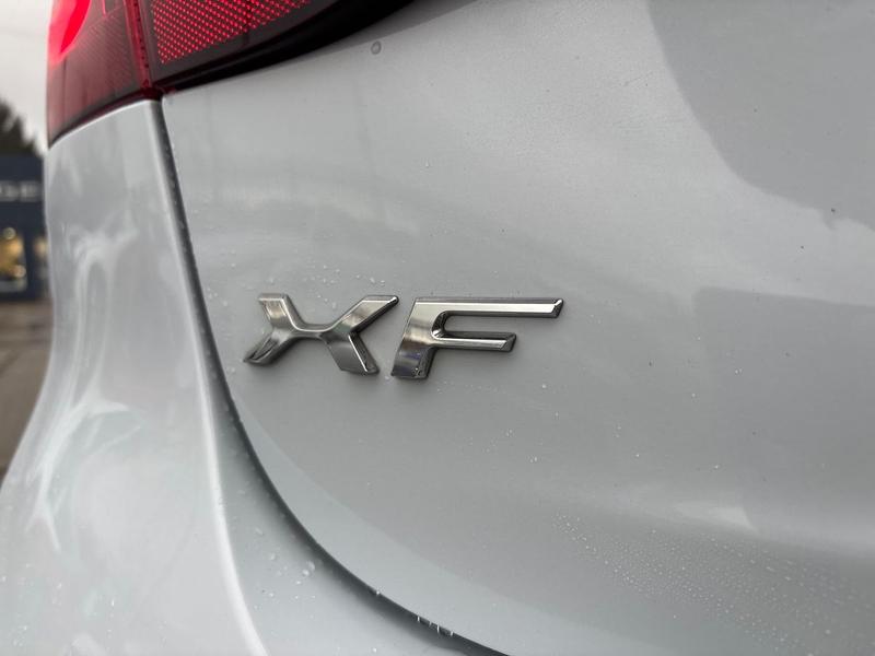 Used Jaguar XF YK21ZHJ 27