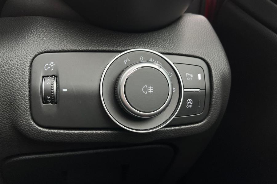 Alfa Romeo GIULIA Photo autoimg-b67d2be8e1f9de1643ef840cab0433194a4598fc.jpg