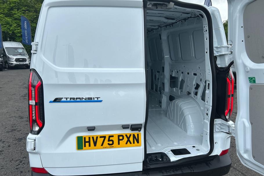 Used Ford E-TRANSIT CUSTOM HV75PXN 30