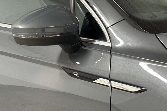 Volkswagen Tiguan Photo 20