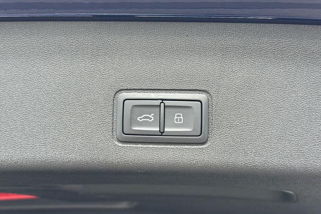 AUDI Q3 Photo 28