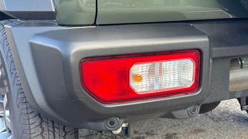 Suzuki Jimny Photo autoimg-b685c1b0a5c0f36c40d14973776d3b59e6033155.jpg