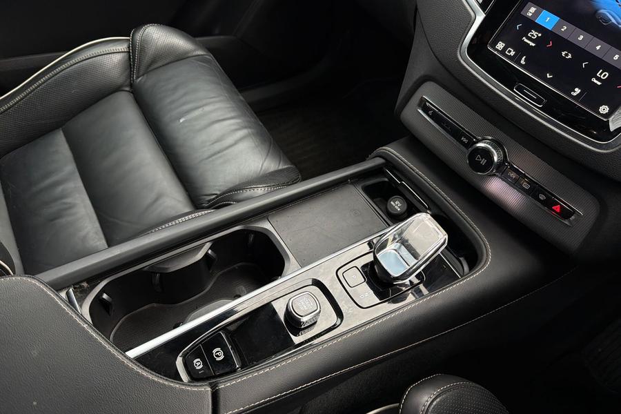 Volvo XC90 Photo autoimg-b6879895026e60c15d75728c68e6de4fa4794124.jpg