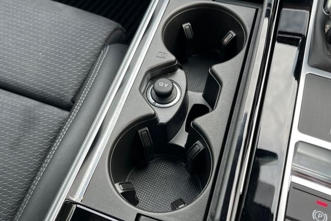 AUDI A6 Avant Photo 31