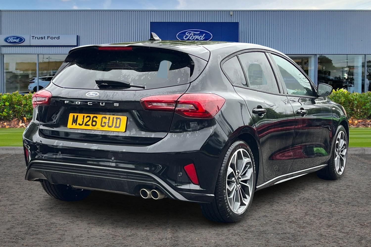 Ford Focus Photo 3
