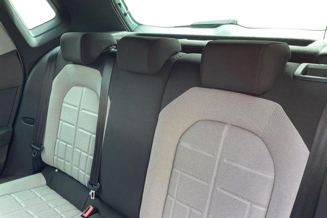 SEAT Arona Photo 9