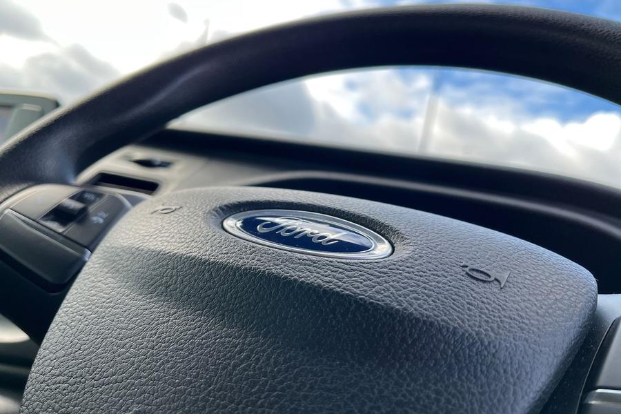 Ford TRANSIT Photo autoimg-b690a6a139566870086e5ae77e16983d927c22b1.jpg