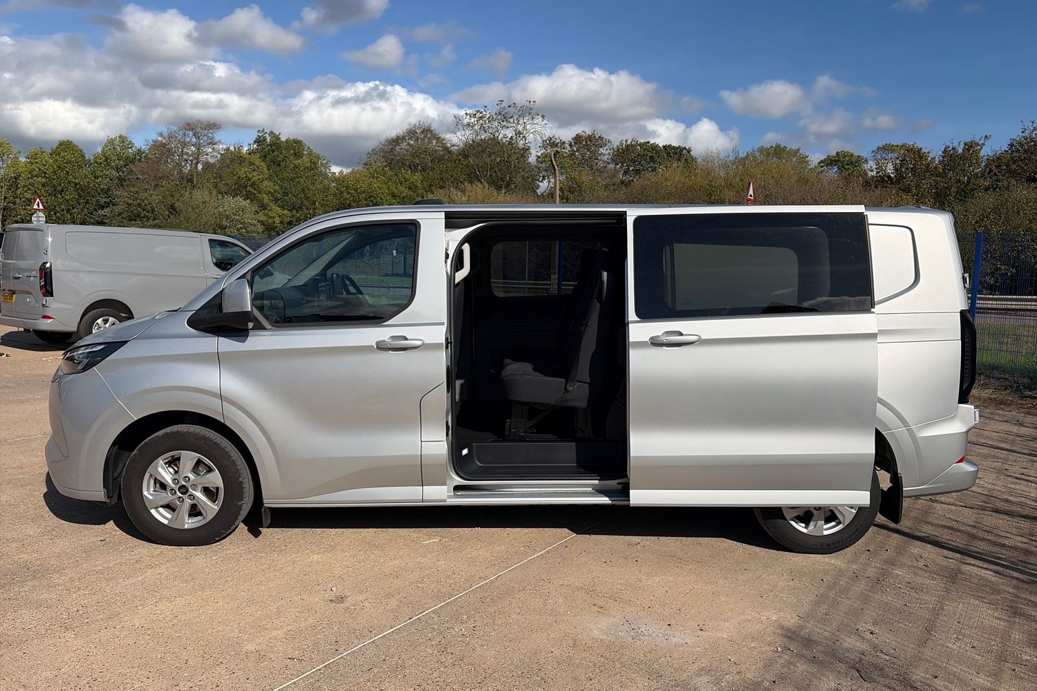 Ford TRANSIT CUSTOM Photo 4