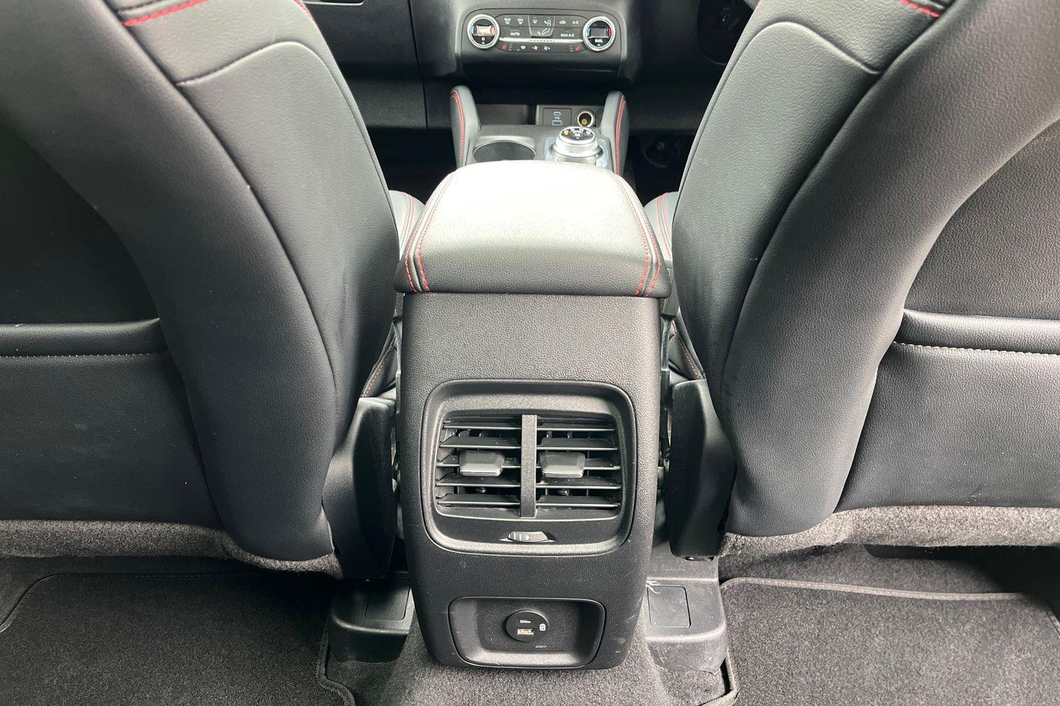 Ford Kuga Photo 28