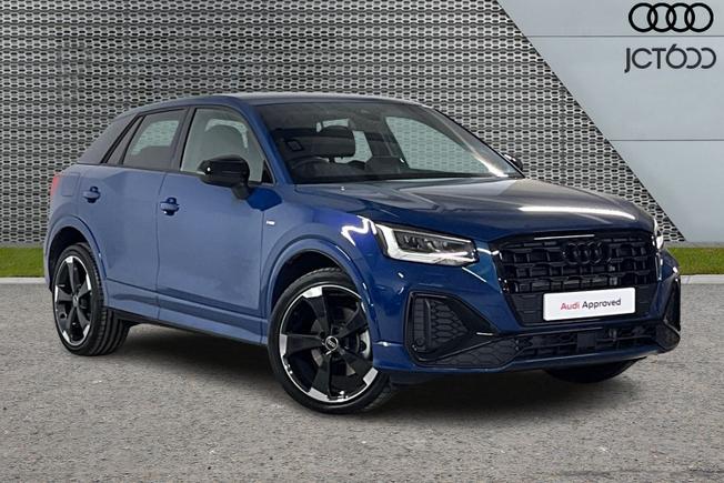 AUDI Q2 Photo 1