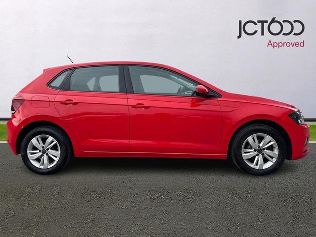 VOLKSWAGEN Polo Photo 4